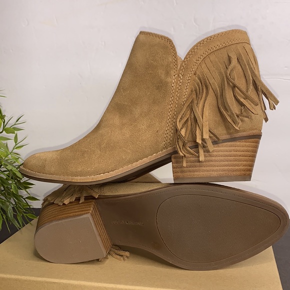 Lucky Brand Womens Freedah Closed ToeAnkle Chelsea - Picture 7 of 14